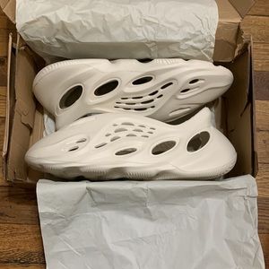 Yeezy Foam runner Sz 11